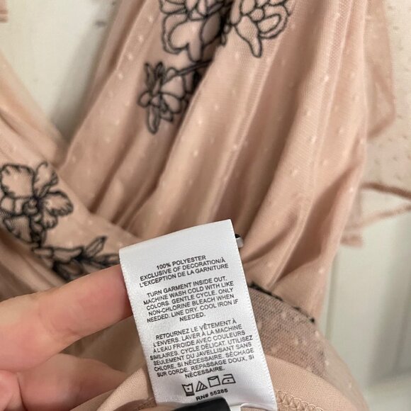 Express Womens Beige Floral Embroidered Mesh Layered Cold Shoulder Blouse Large - Picture 6 of 7